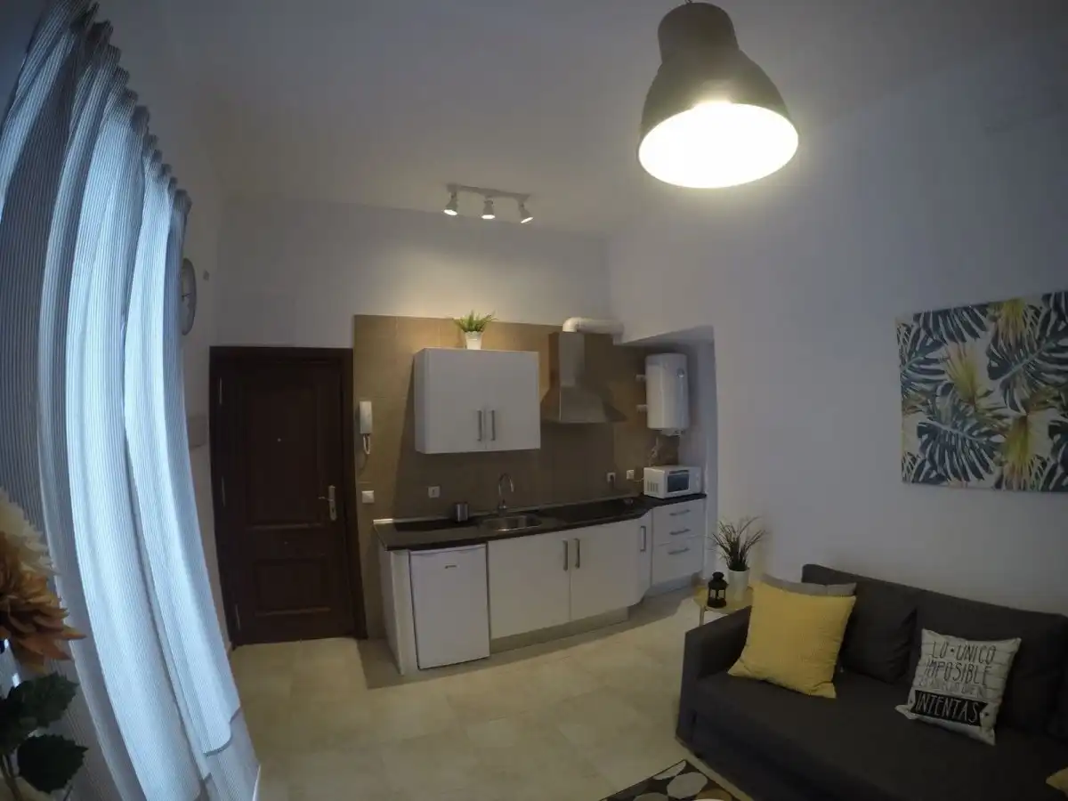 Apartamento de alquiler en Sta. Marina - San Andrés - San Pablo - San Lorenzo