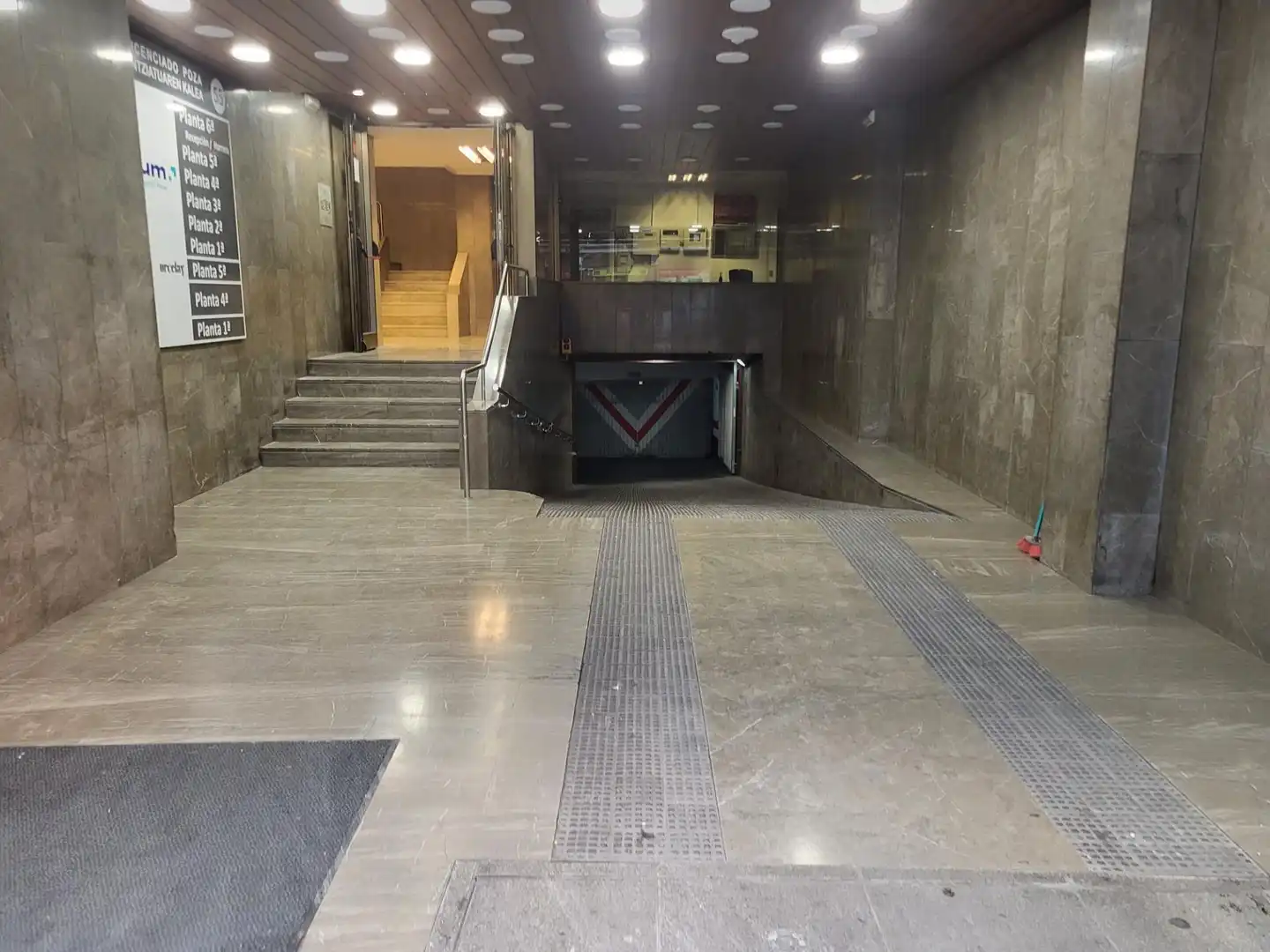 Parking for sale in Calle LICENCIADO POZA, imagen 10