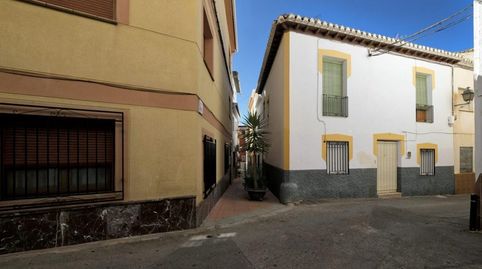 CASA CON TERRAZA PARA REFORMAR EN PADUL