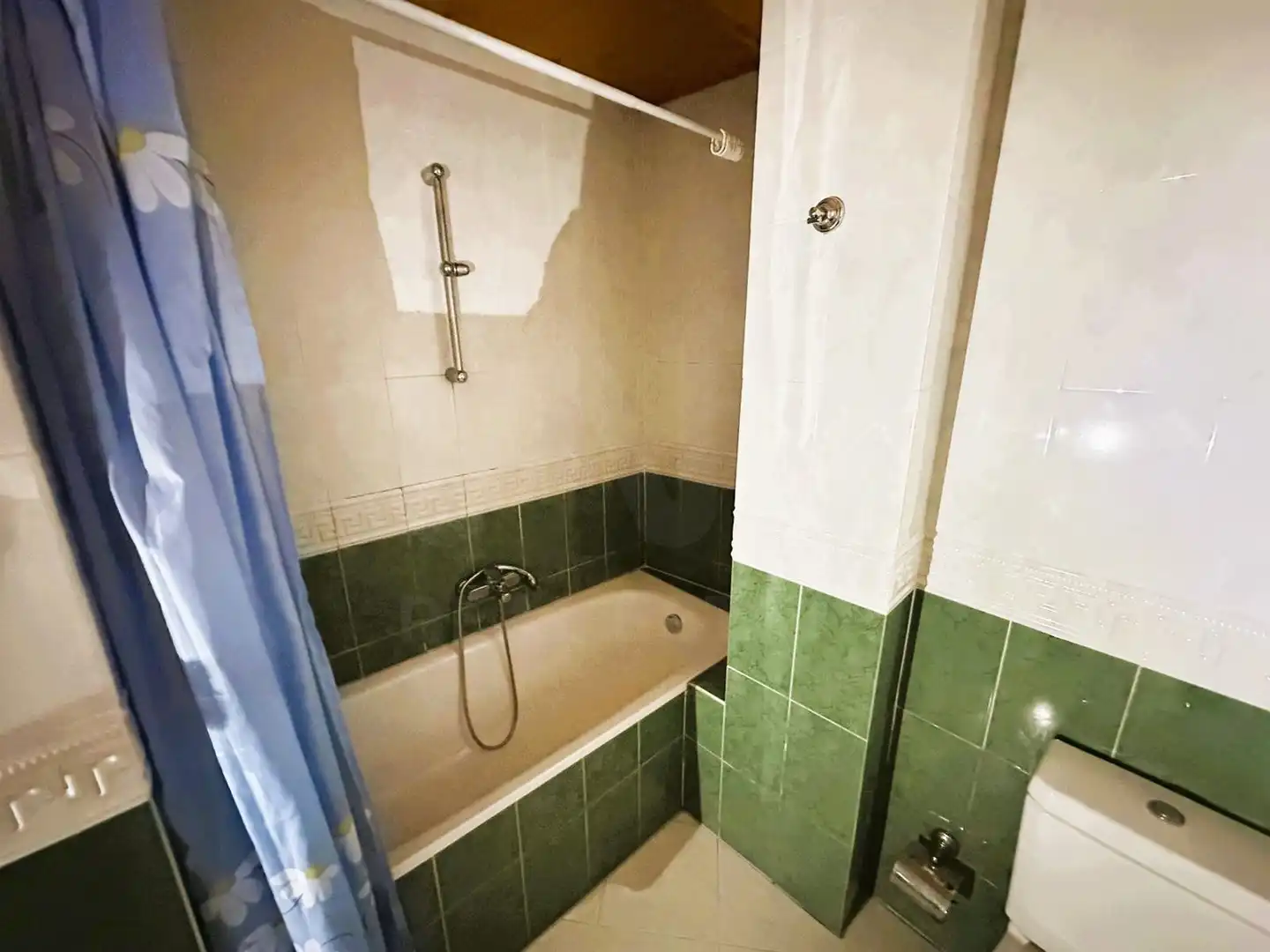Badezimmer von Country house zum Verkauf in Cuadros mit Heizung und Terrasse