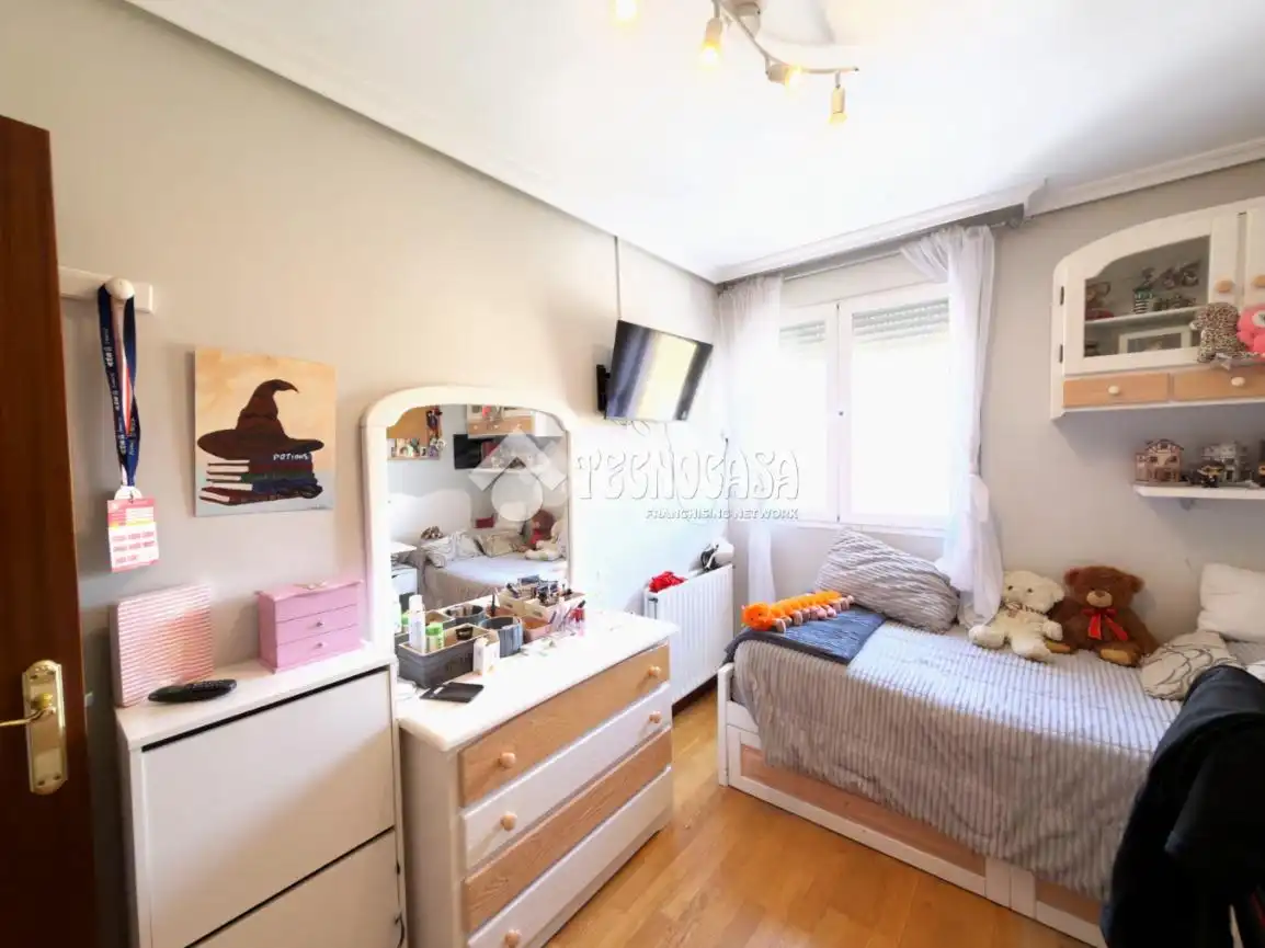 Habitación de Piso en venta en Cuenca con Calefacción, Parquet y Trastero