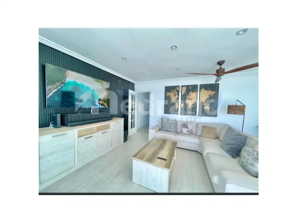 Sala de estar de Ático en venta en Benidorm con Aire acondicionado y Terraza