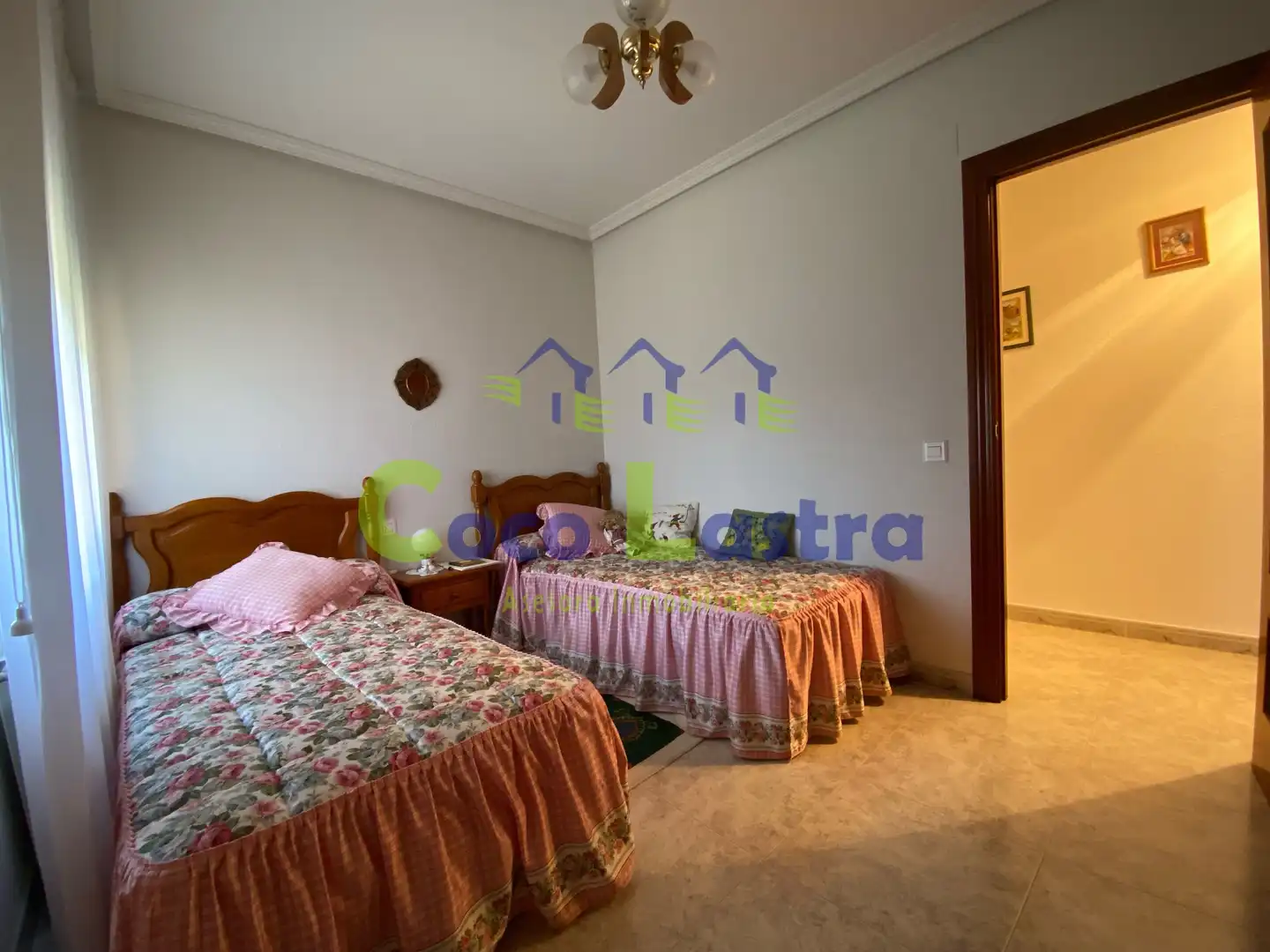 Casa o xalet en venda a Calle Huelmos de Cañedo, Valdunciel