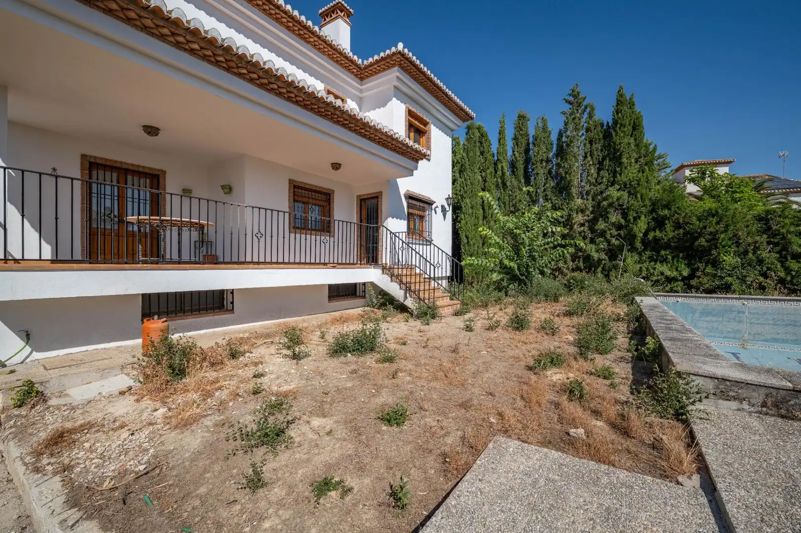 Vista exterior de Casa o xalet en venda en Las Gabias amb Calefacció, Jardí privat i Terrassa