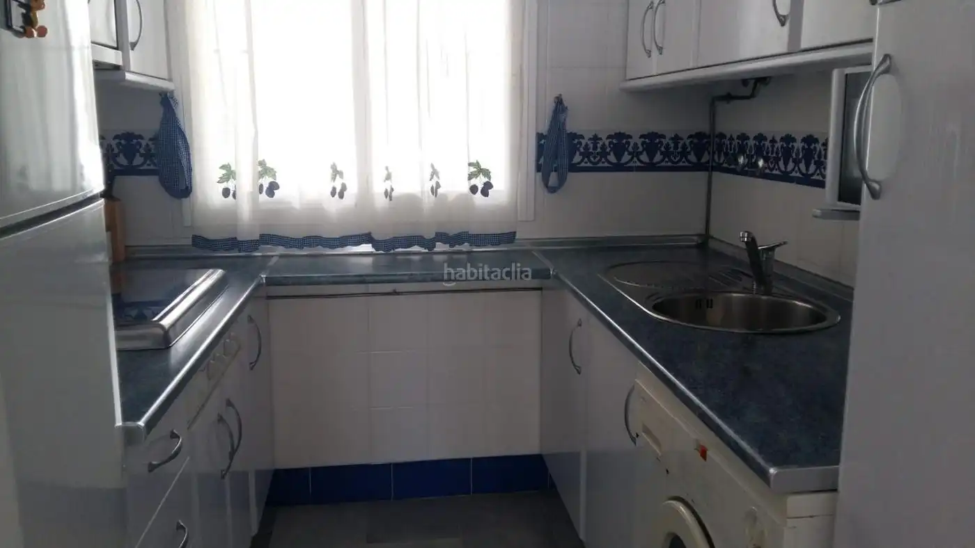 Mini appartamento con piscina in affitto a Calle Bahía Blanca 10, imagen 4