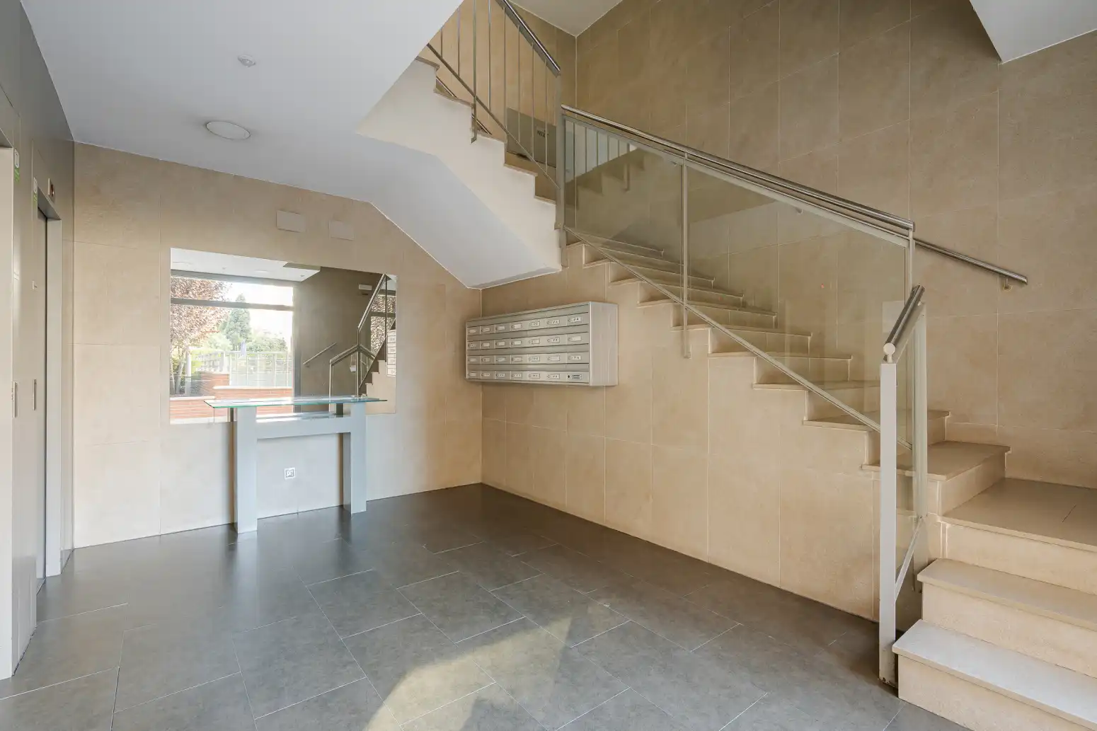 Piso en venta en Madrid con Aire acondicionado, Calefacción y Jardín privado