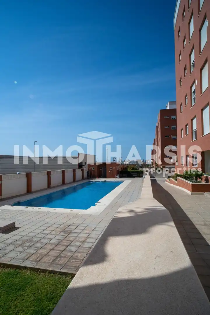 Swimming pool of Flat for sale in Almería  with Air Conditioner, Heating and Private garden