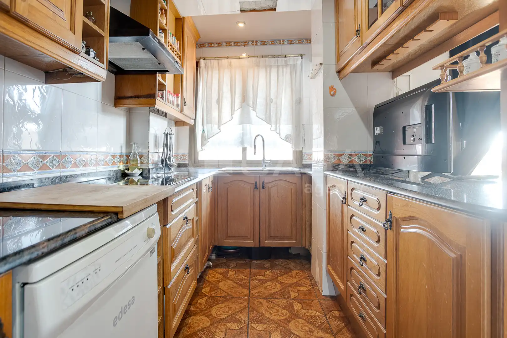 Cocina de Piso en venta en Barcelona con Balcón