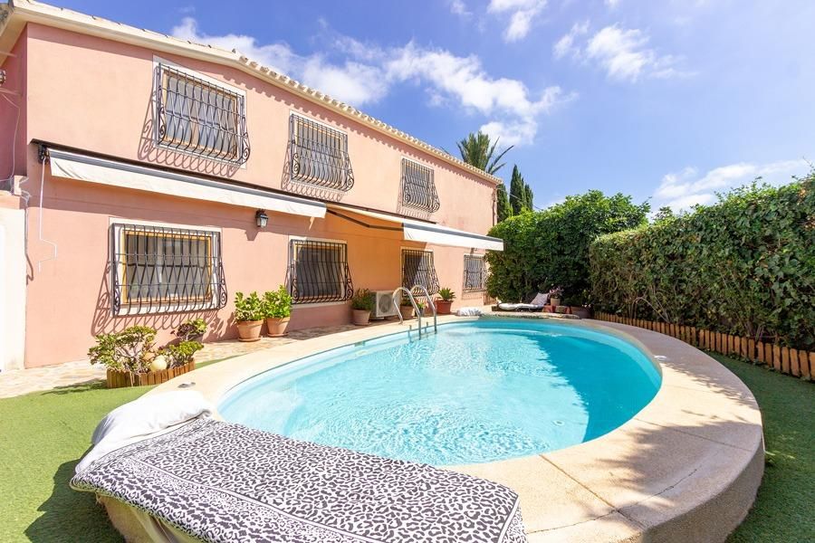 Exterior view of House or chalet for sale in Finestrat  with Heating, Private garden and Terrace