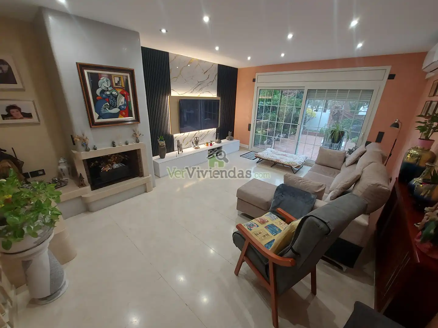 Living room of Detached homes for sale in Sant Llorenç d'Hortons  with Air Conditioner, Heating and Private garden