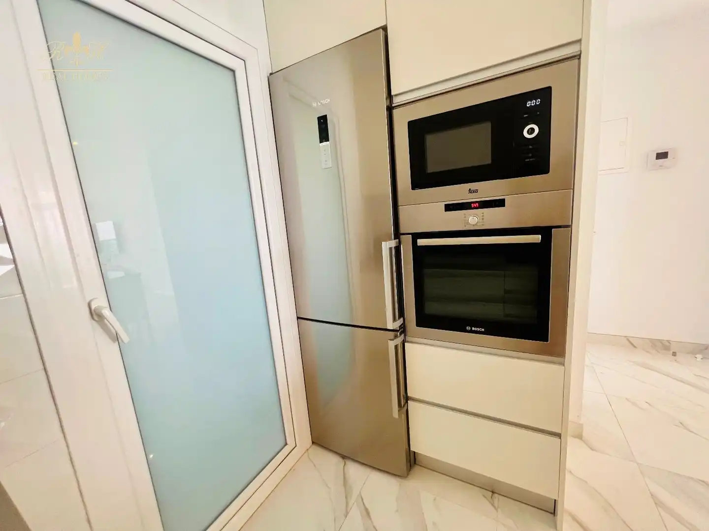 Küche von Wohnung zur Miete in Benidorm mit Heizung, Terrasse und Schwimmbad