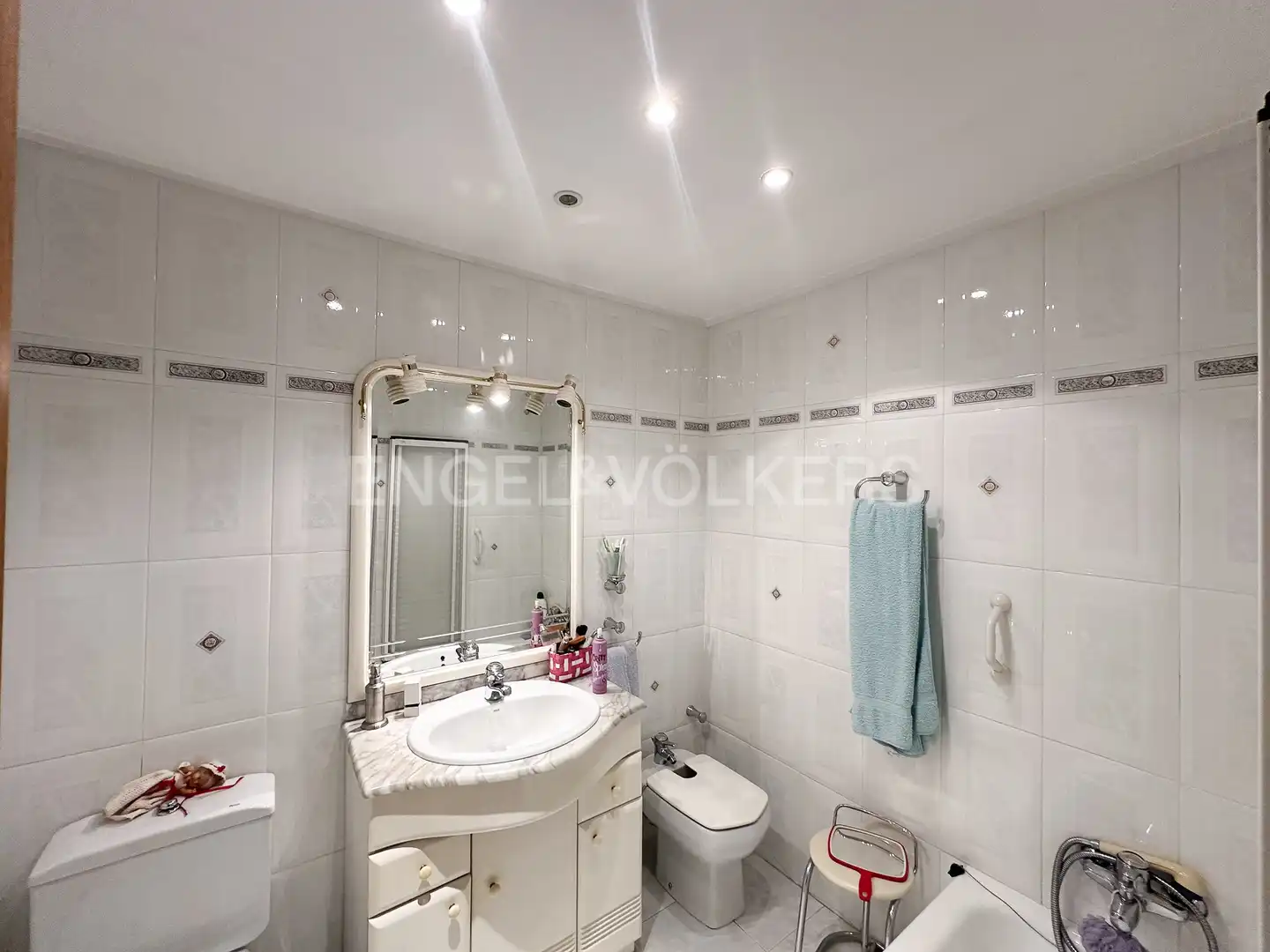 Bathroom of Houses for sale in Vilafranca del Penedès  with Heating, Parquet flooring and Terrace
