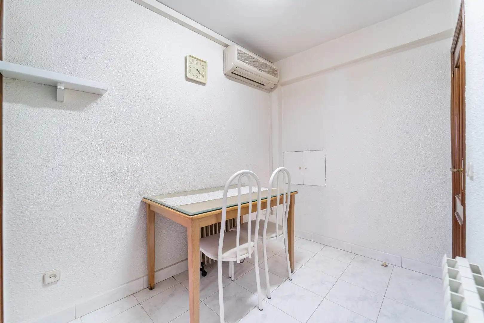 Comedor de Piso en venta en Madrid con Calefacción, Jardín privado y Internet