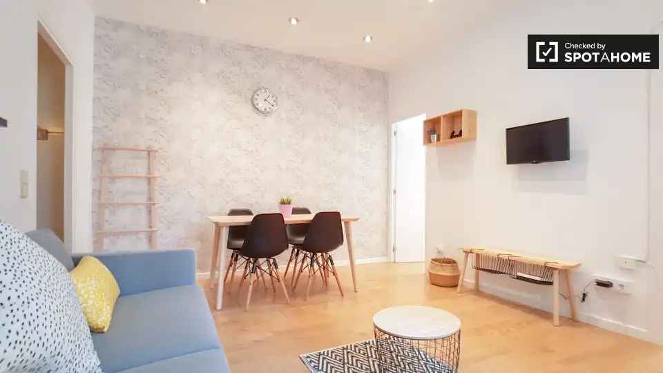Sala de estar de Piso para compartir en Barcelona con Aire acondicionado, Calefacción y Terraza