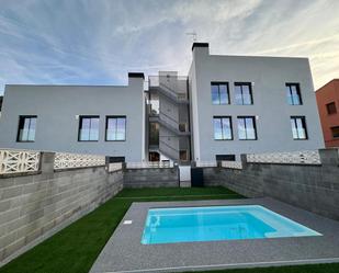 Exterior view of Flat for sale in Montcada i Reixac  with Air Conditioner, Private garden and Parquet flooring