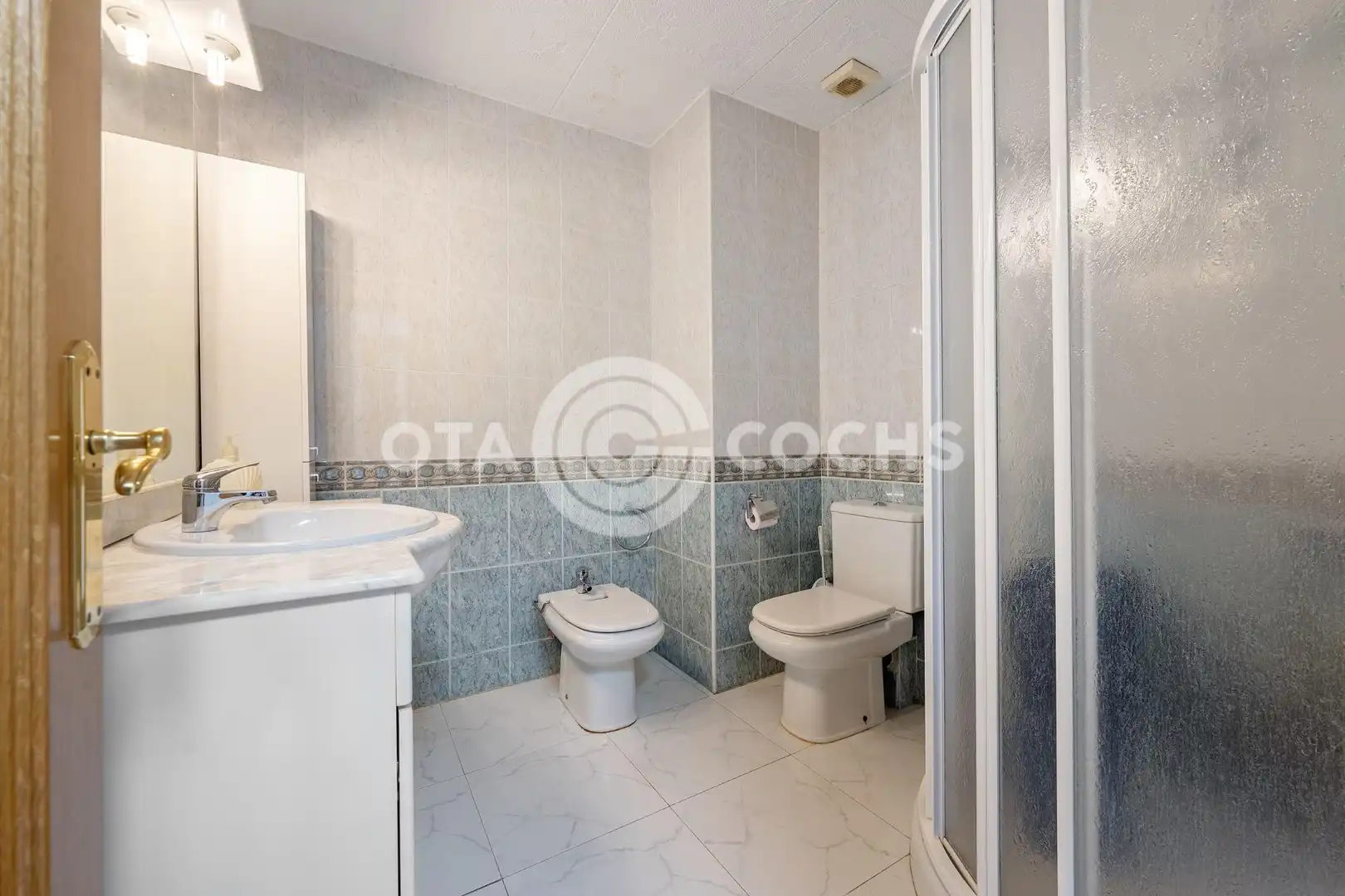 Baño de Casa adosada en venta en Reus con Aire acondicionado, Calefacción y Jardín privado