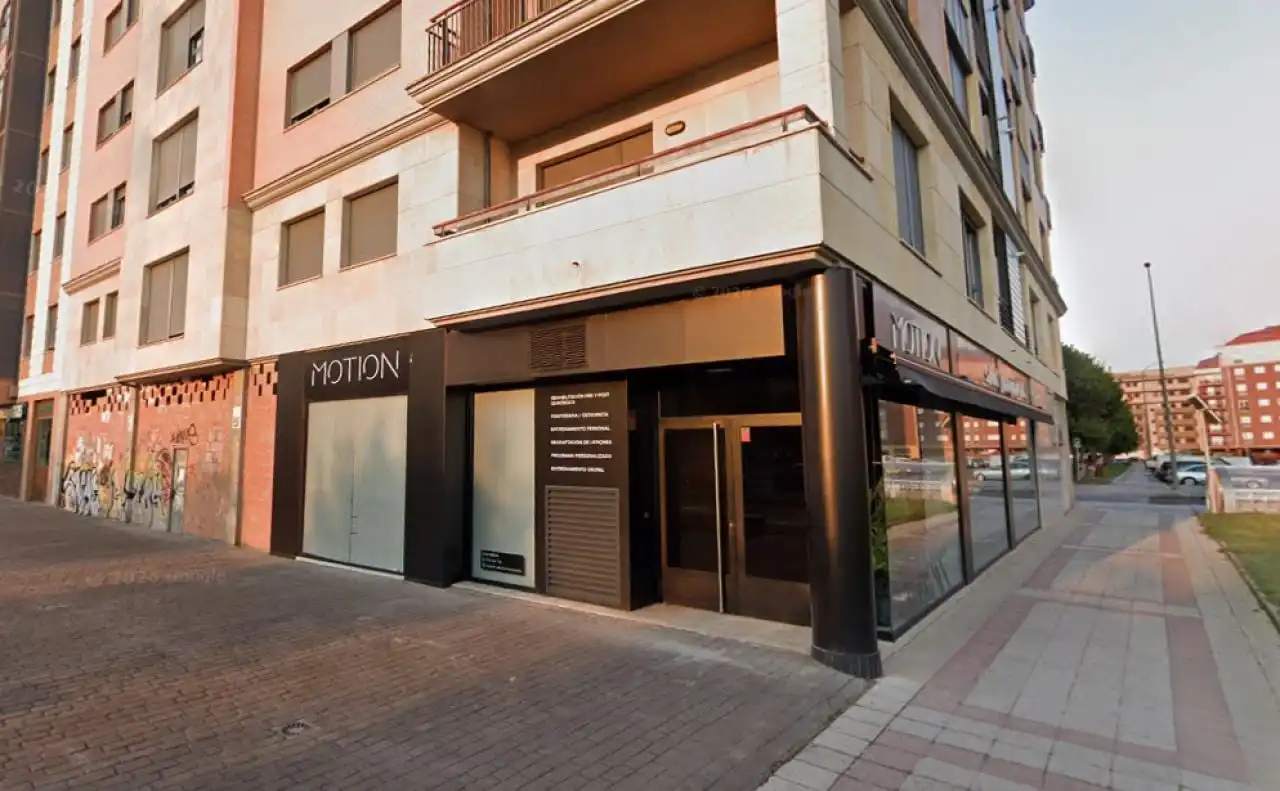 Local comercial en venda a Calle Hayedo 1 24007 Leon, imagen 2