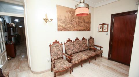 Foto 2 de Piso en venta en Calle Virgen de la Consolación, Los Remedios, Sevilla