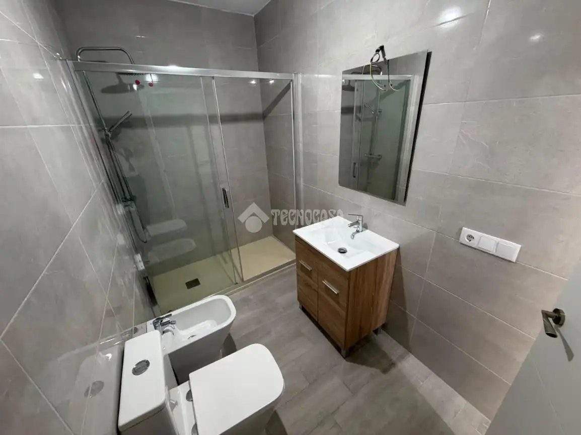 Badezimmer von Wohnung zum Verkauf in Isla Cristina mit Balkon