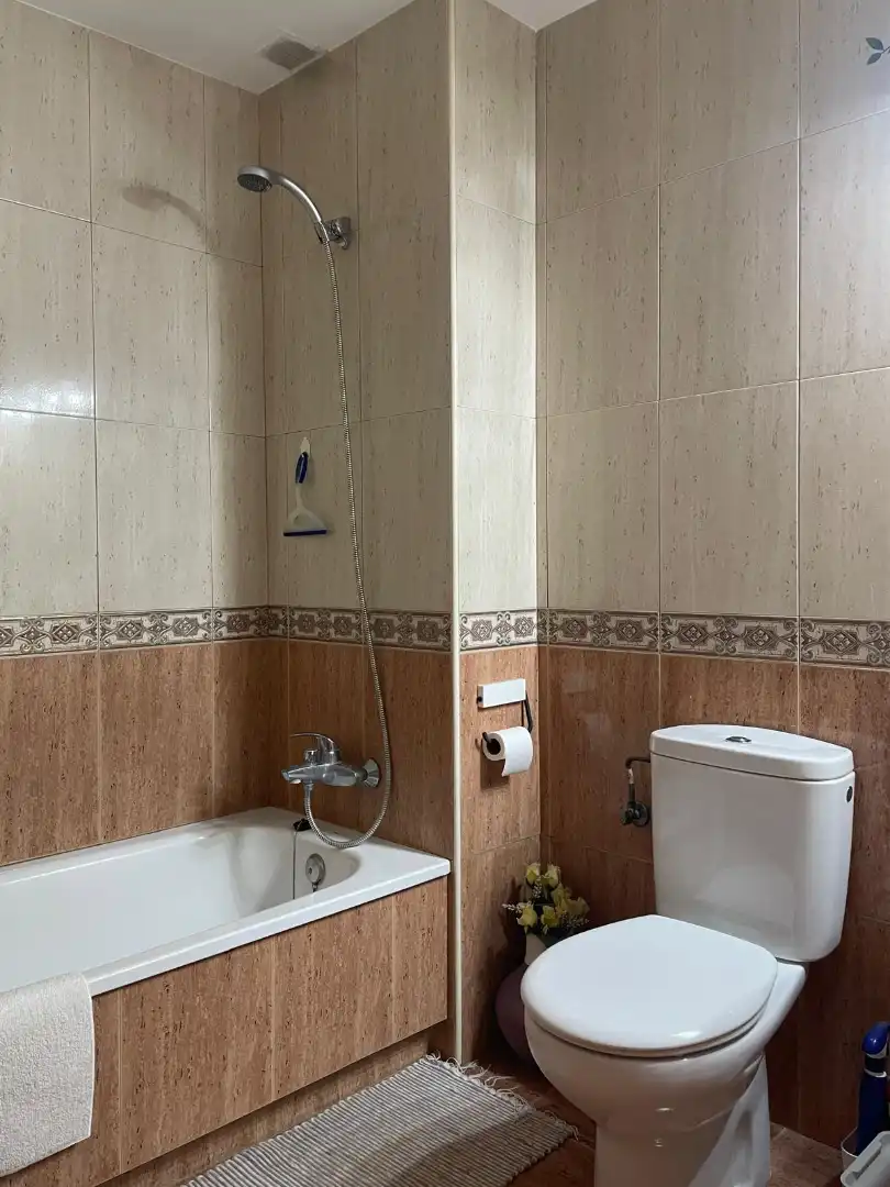 Badezimmer von Wohnung zur Miete in Castellbell i el Vilar mit Heizung, Möbliert und Ofen