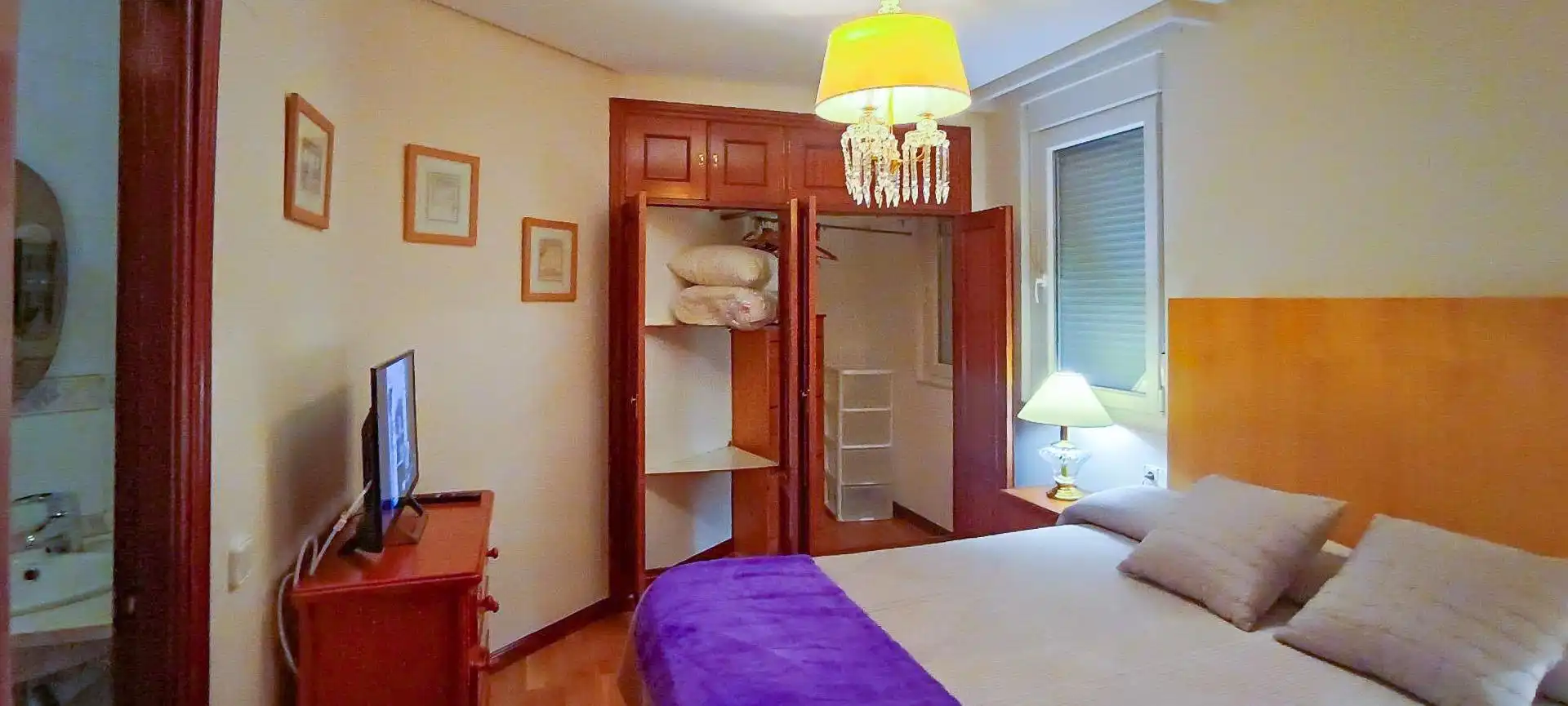 Habitación de Piso de alquiler en León Capital  con Calefacción, Terraza y Amueblado