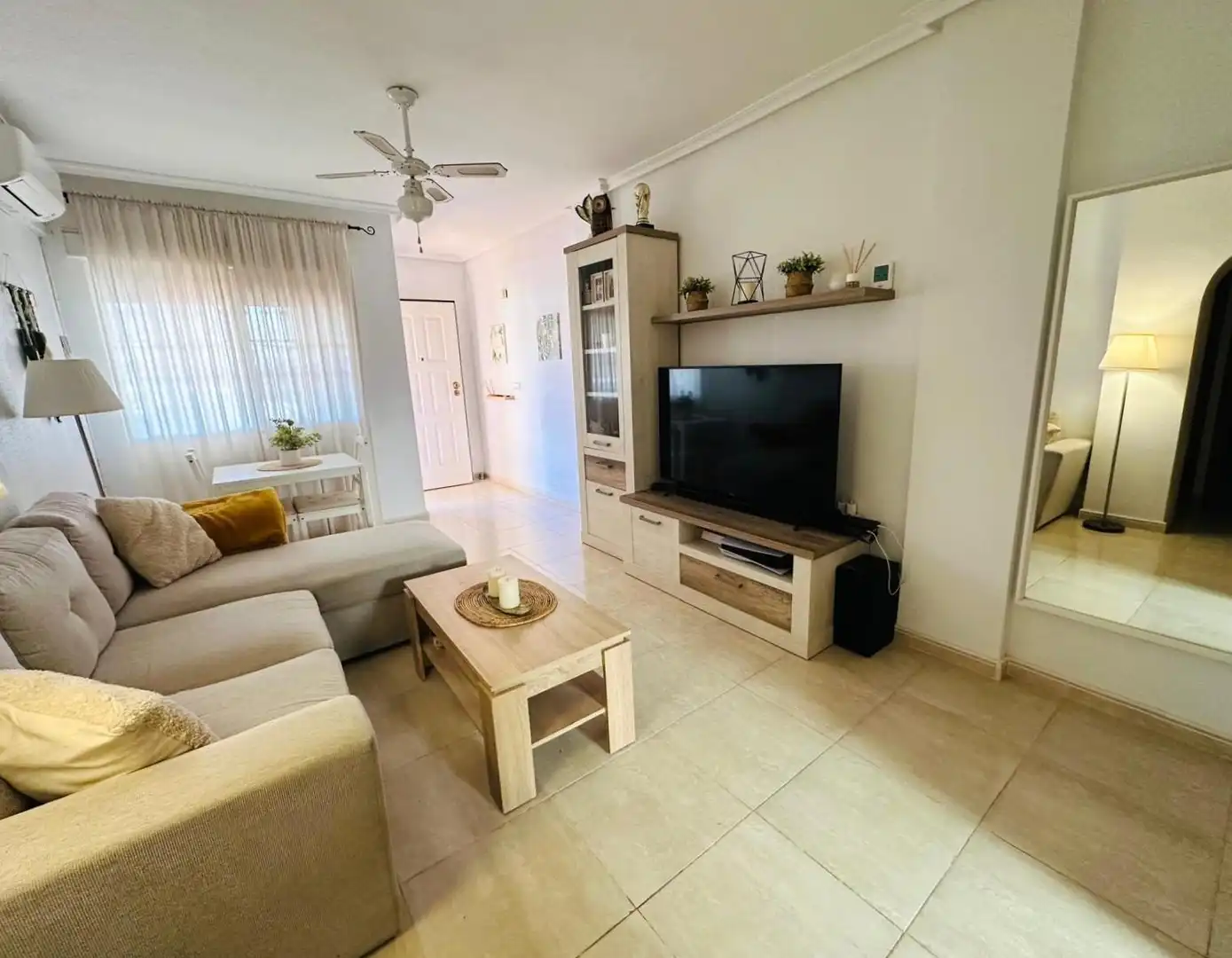 Living room of Apartments for sale in Orihuela