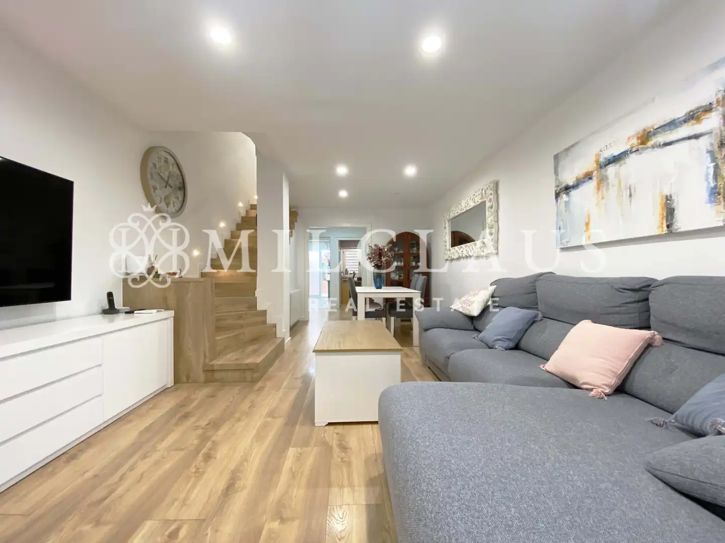 Wohnzimmer von Einfamilien-Reihenhaus zum Verkauf in L'Hospitalet de Llobregat mit Klimaanlage, Heizung und Parkett