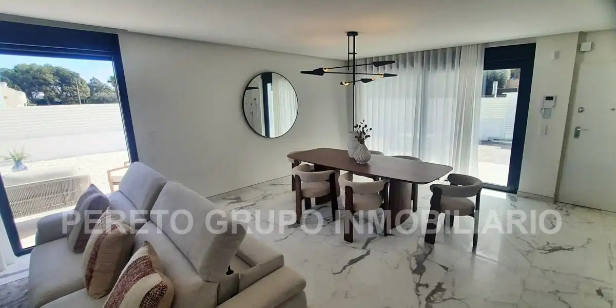 Detached house with pool for sale in El Montgó, imagen 4