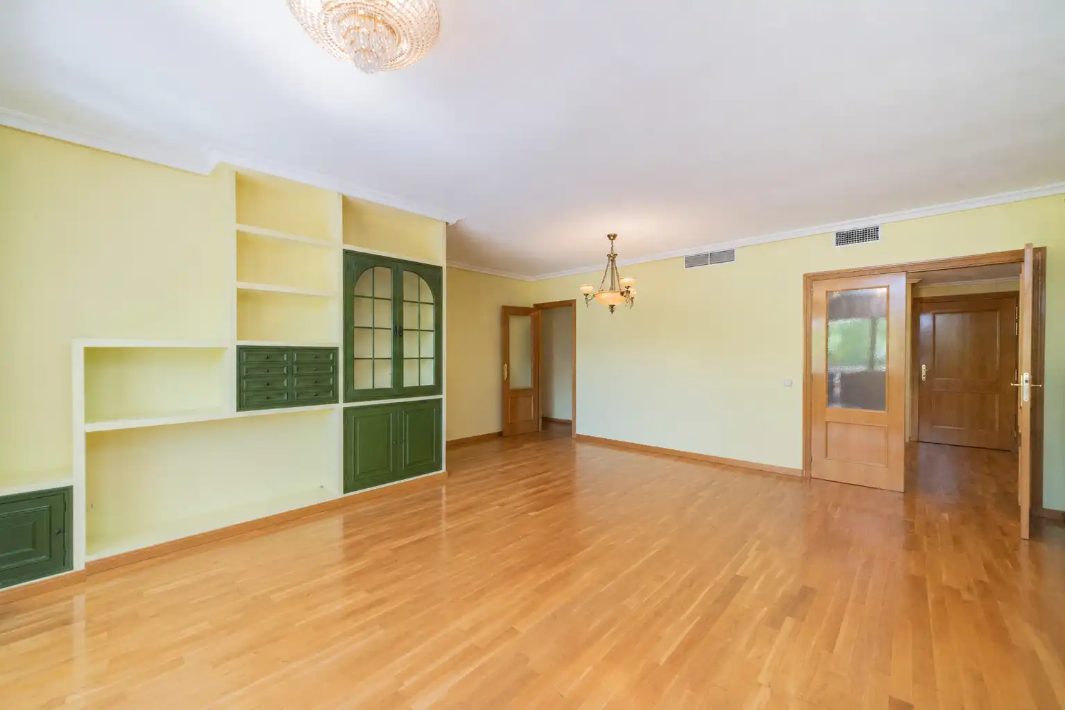 Sala d'estar de Pis en venda en Pozuelo de Alarcón amb Aire condicionat, Calefacció i Terrassa