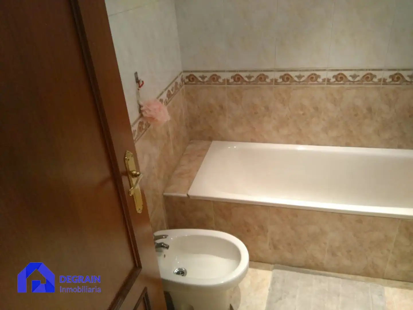 Bany de Dúplex en venda en Mieres (Asturias) amb Traster