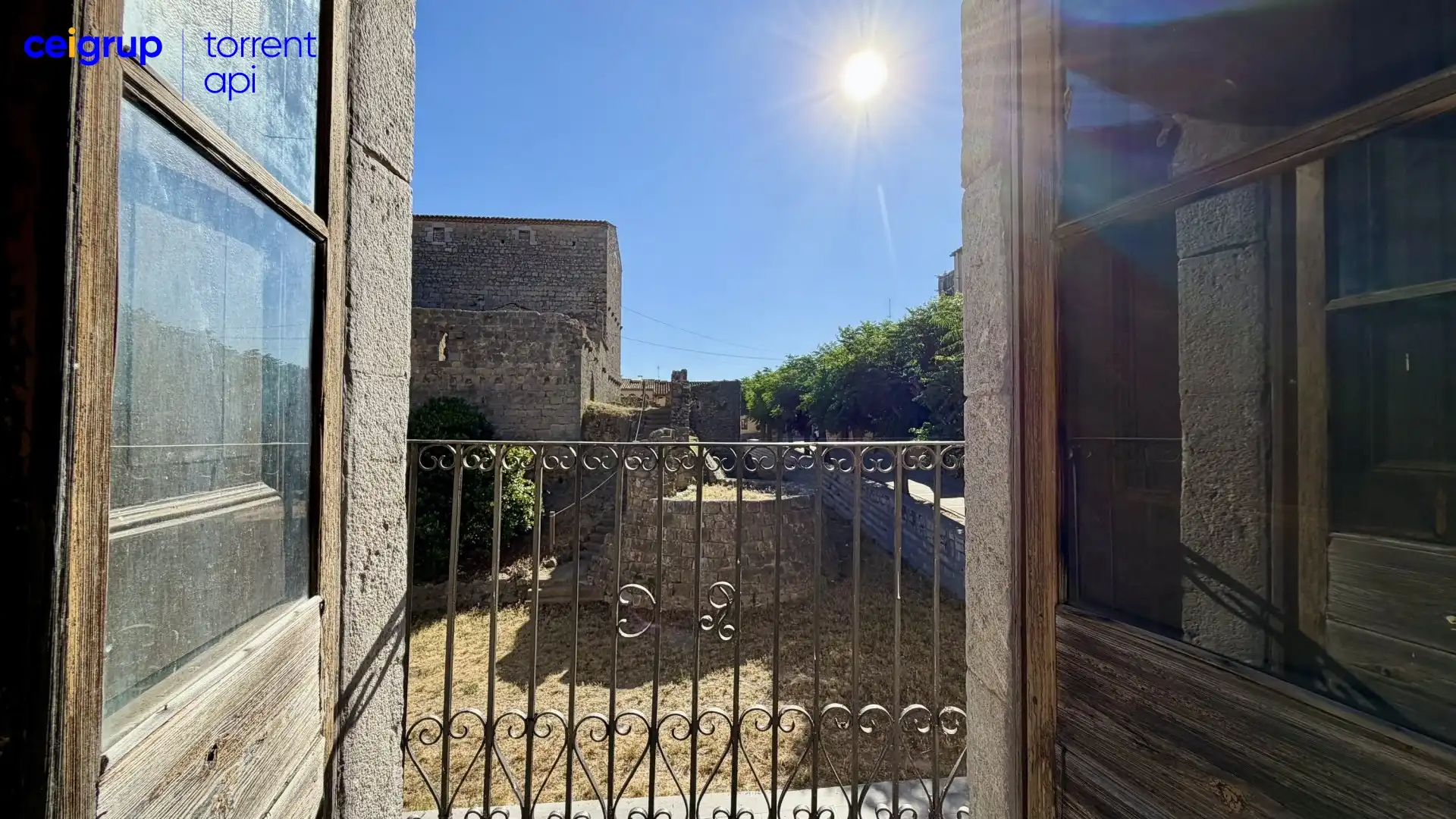 Vista exterior de Finca rústica en venda en Bellcaire d'Empordà amb Terrassa i Balcó
