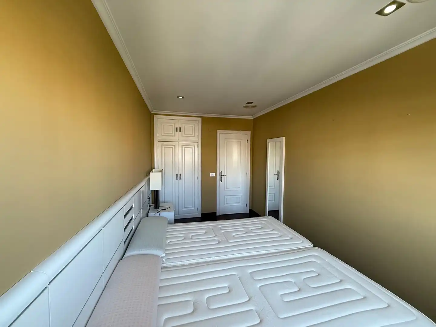 Habitación de Apartamento de alquiler en Lugo con Calefacción