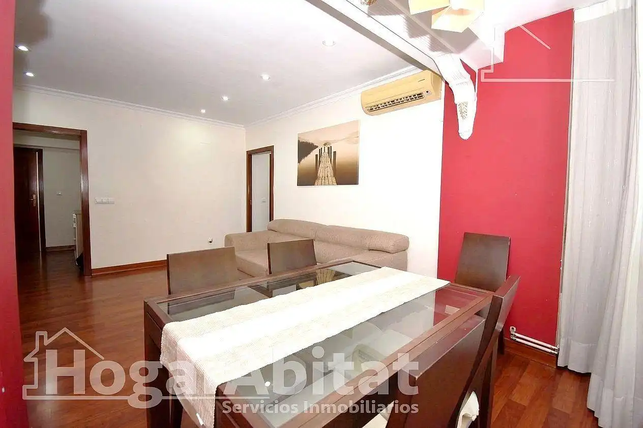 Living room of Flat for sale in Quart de Poblet  with Air Conditioner, Heating and Furnished