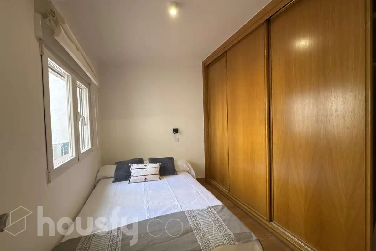 Dormitori de Pis de lloguer en Madrid amb Aire condicionat, Calefacció i Parquet