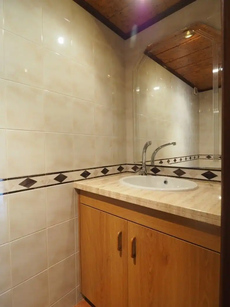 Baño de Oficina de alquiler en Òdena con Aire acondicionado, Trastero y Amueblado