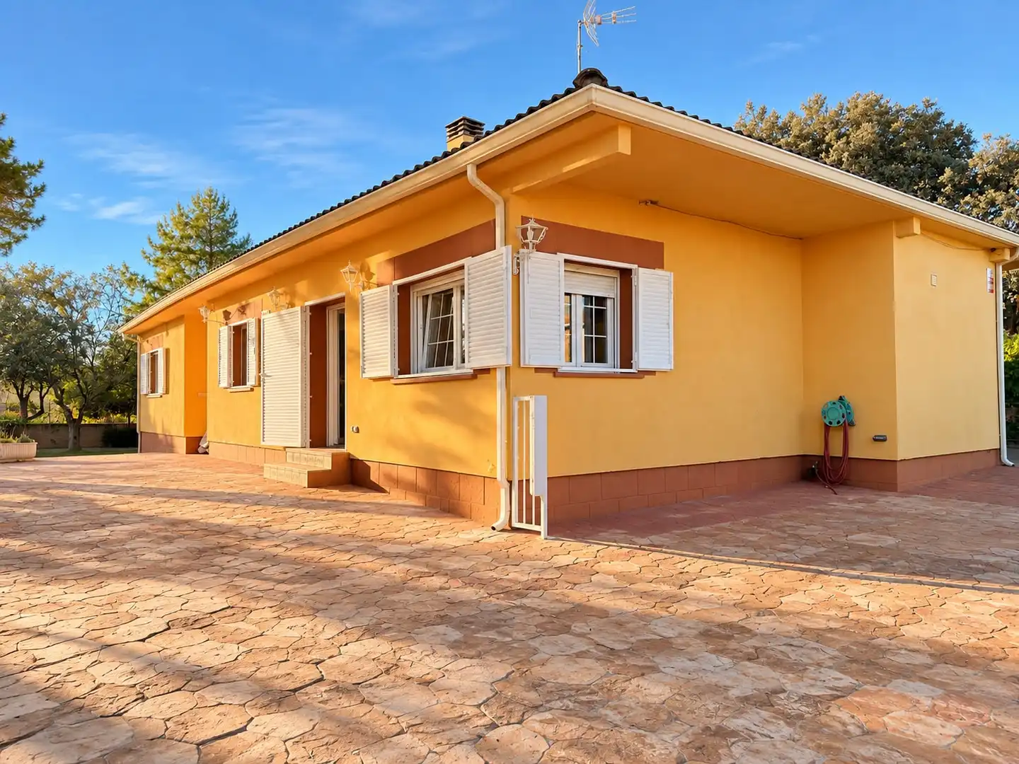 Villa mit Pool zum Verkauf in Calle Castillo de Butrón 3, imagen 3