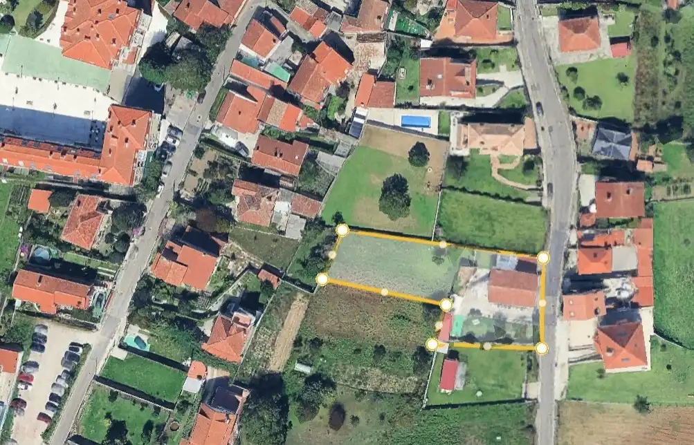 Casa o xalet en venda en Vigo  amb Calefacció, Jardí privat i Parquet