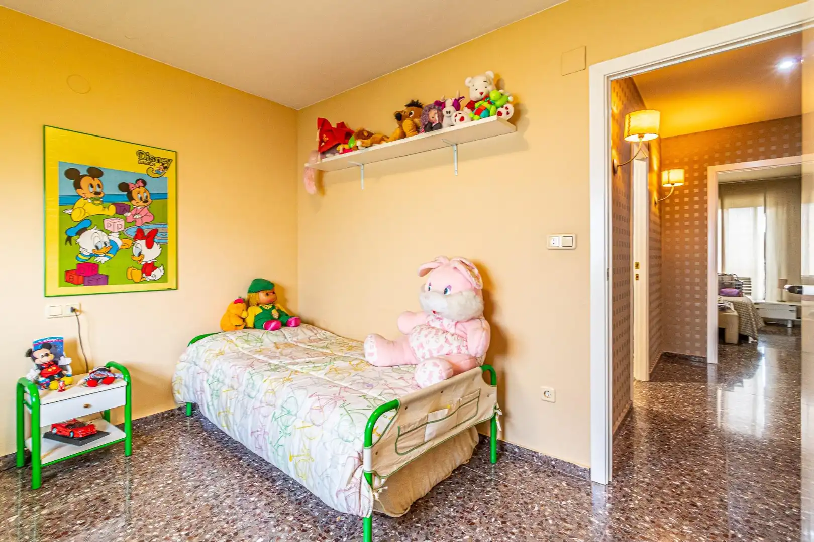 Habitación de Casa adosada en venta en Carlet con Aire acondicionado, Trastero y Alarma