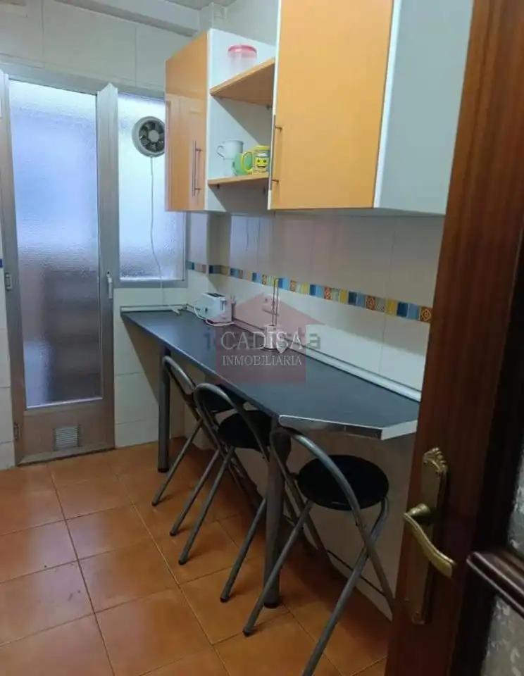 Flat with balcony to rent in San Bernardo - Carmelitas - Campus, imagen 15