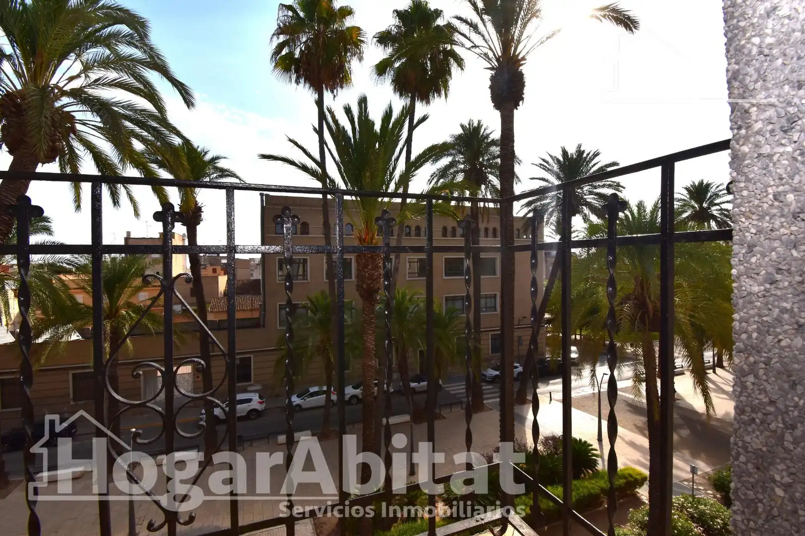 Vista exterior de Pis en venda en Algemesí amb Traster i Balcó