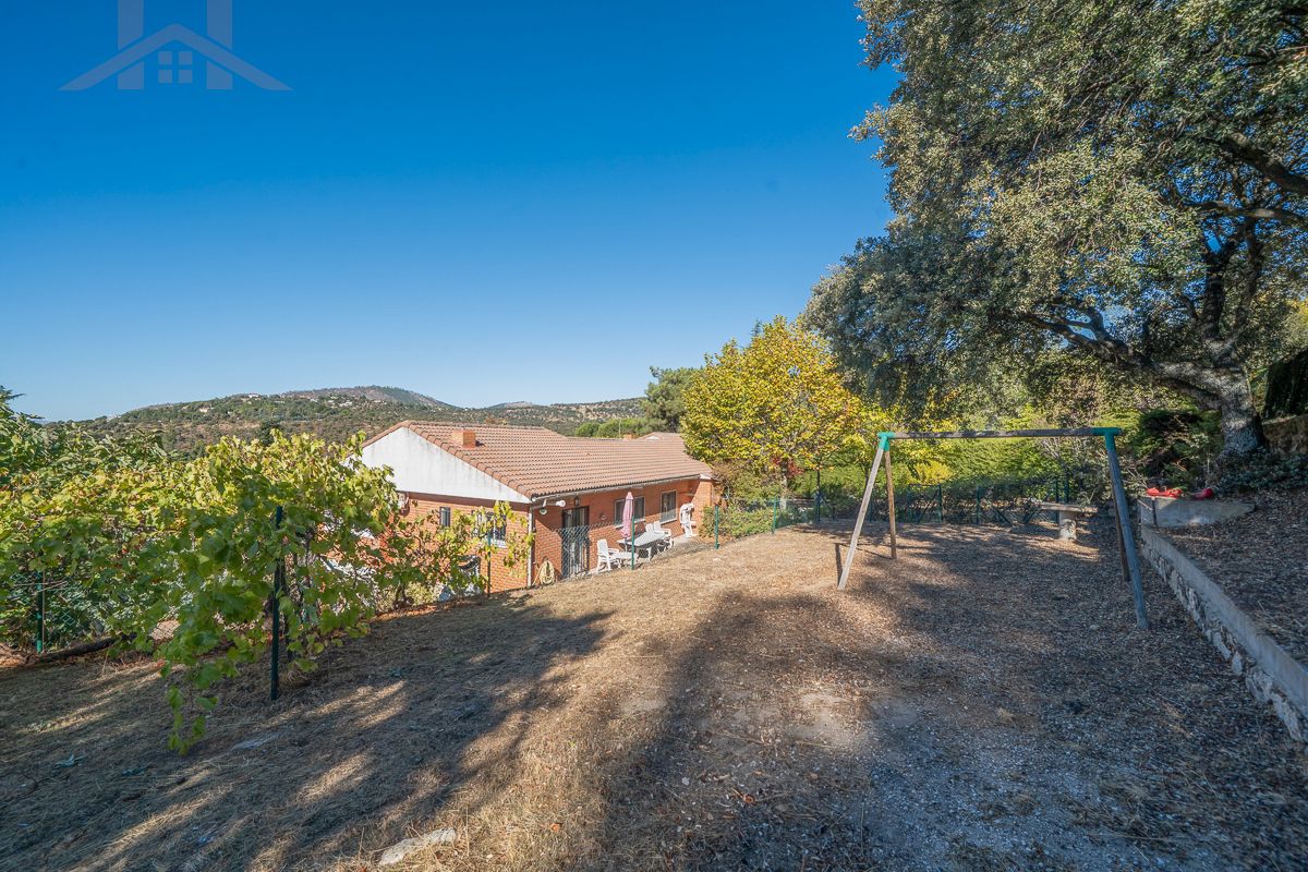 Garden of Single-family semi-detached for sale in Robledo de Chavela  with Air Conditioner, Heating and Private garden