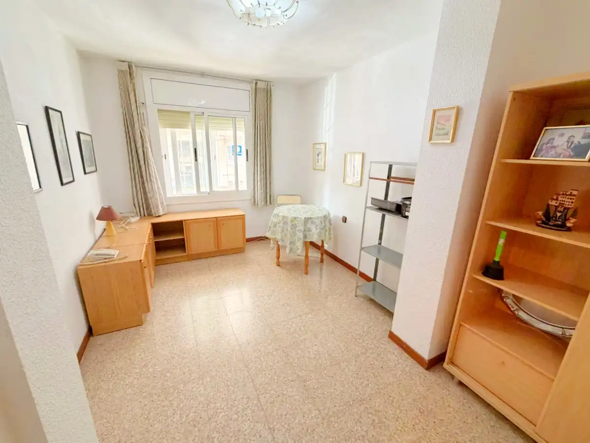 Habitación de Piso en venta en El Prat de Llobregat con Horno