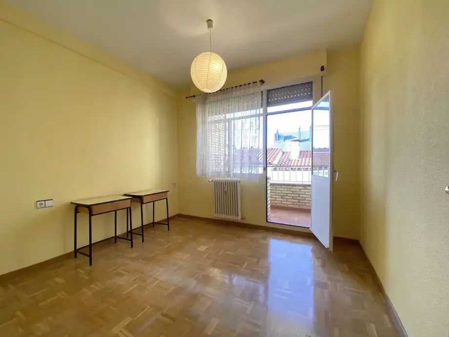 Habitación de Piso en venta en Vitoria - Gasteiz con Calefacción, Parquet y Terraza