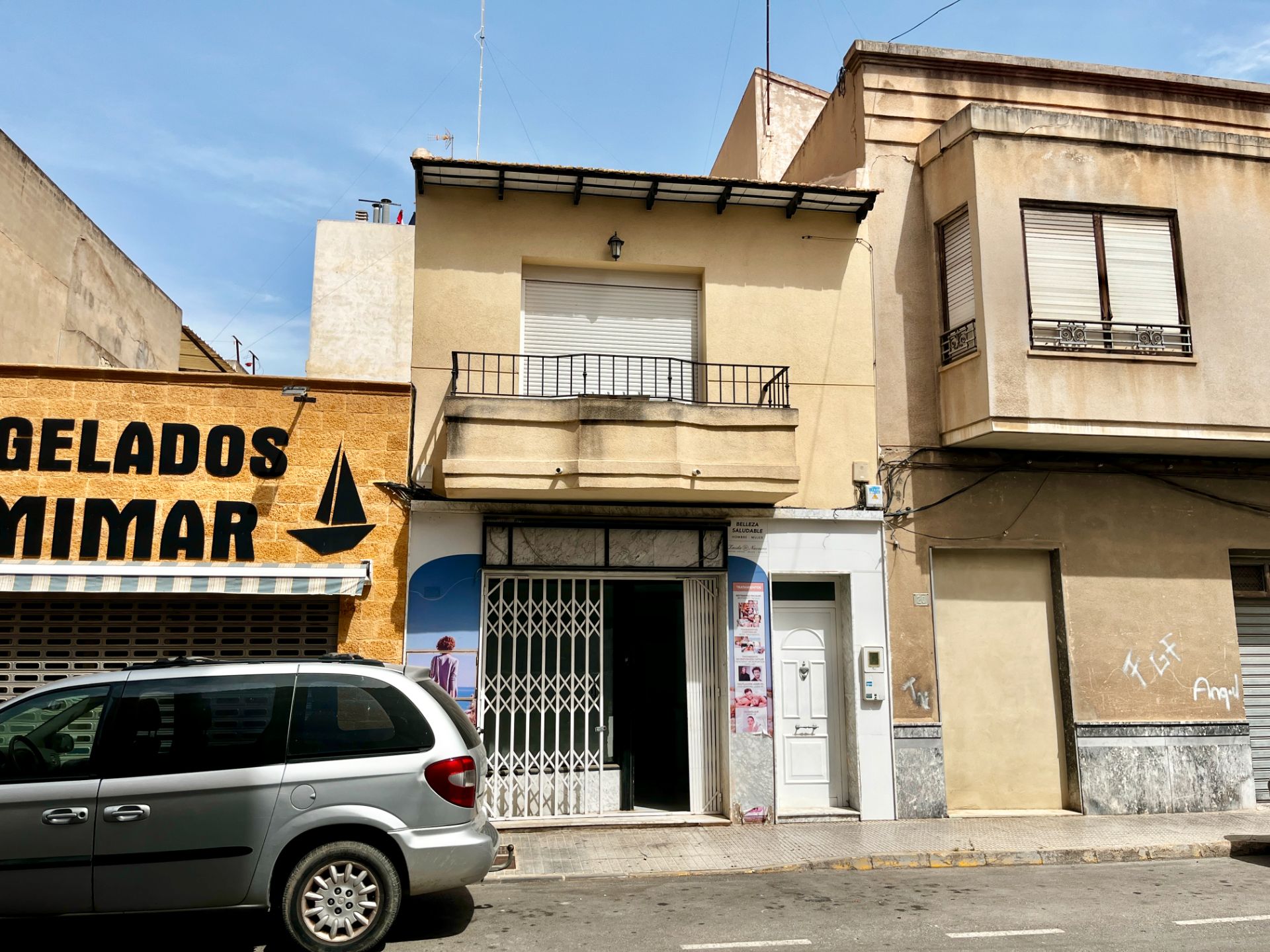 Casa adosada en venta en Calle Larramendi, 22