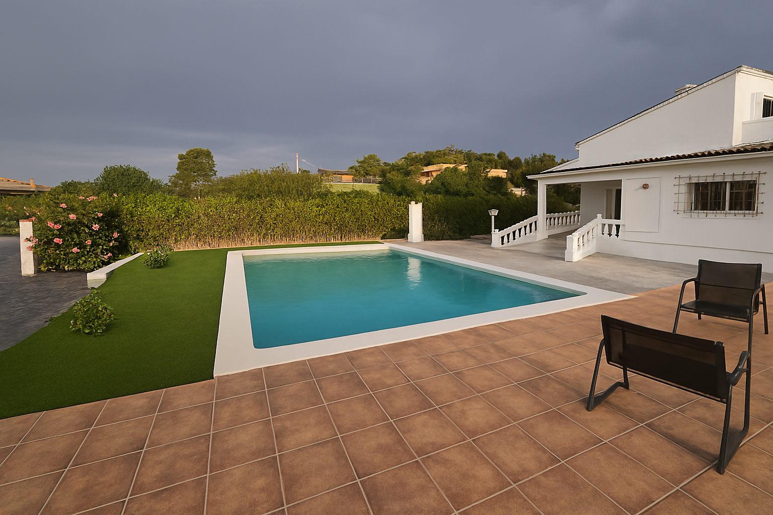 Piscina de Casa o xalet en venda en Cheste amb Jardí privat, Terrassa i Traster