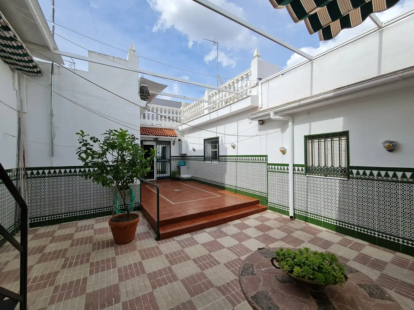 Terrace of Houses for sale in Camas  with Air Conditioner, Terrace and Storage room