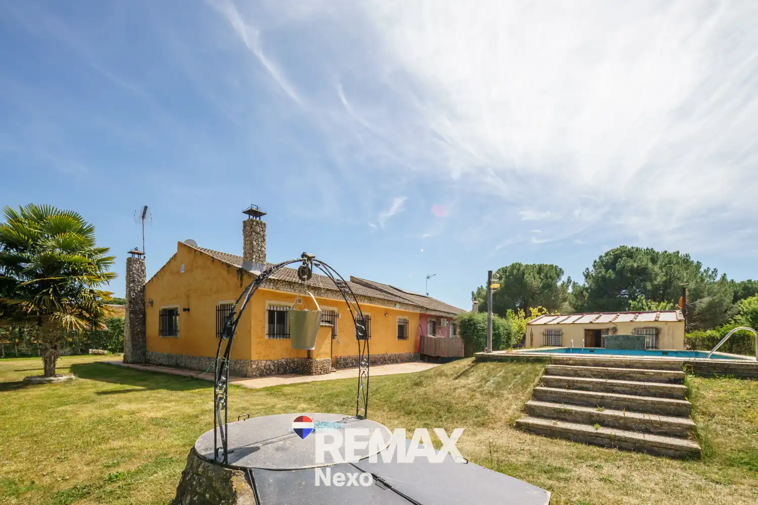 Vista exterior de Casa o chalet en venta en Santibáñez de Valcorba con Calefacción, Jardín privado y Terraza