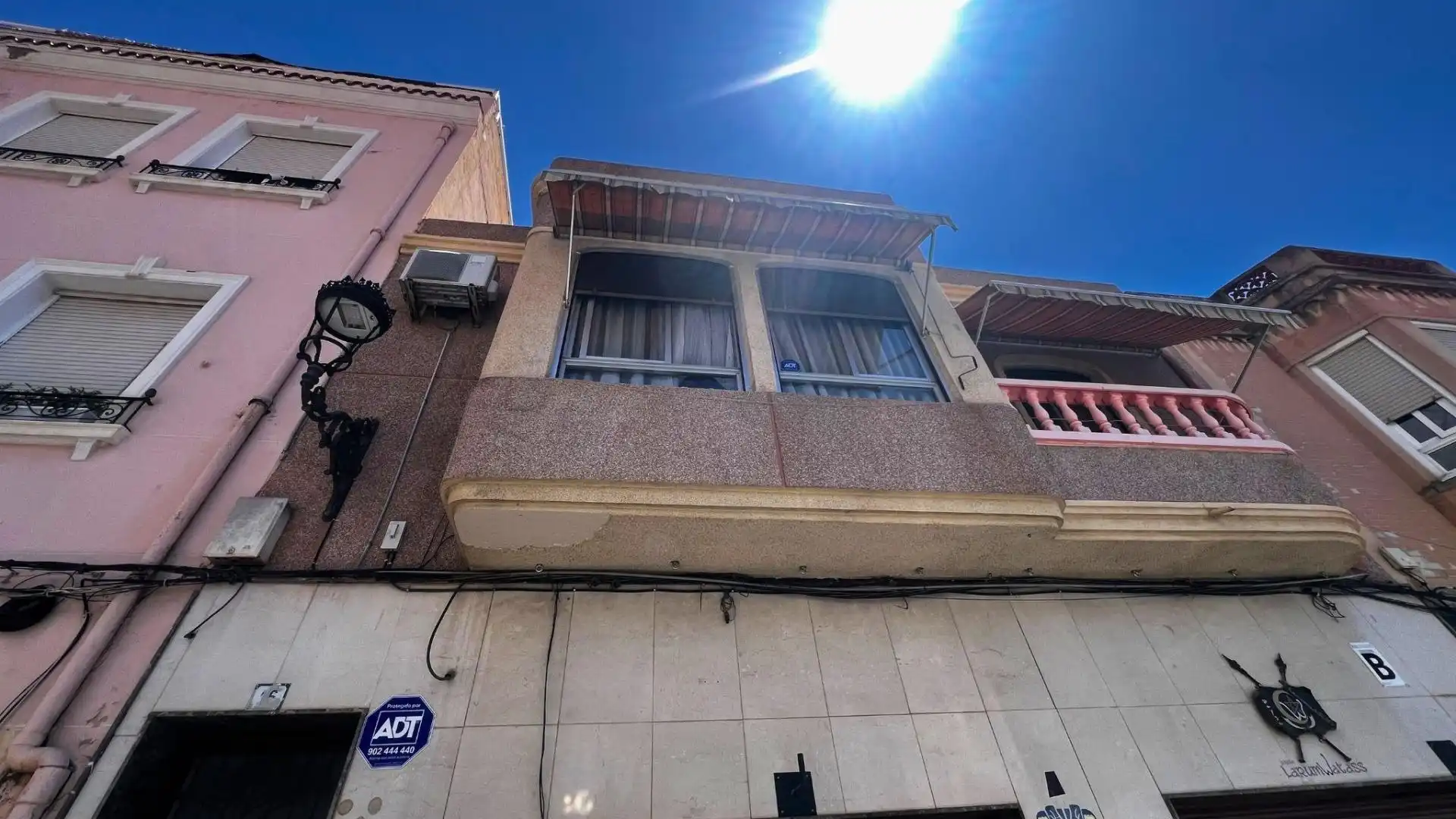 Vista exterior de Piso en venta en Elda con Calefacción, Terraza y Balcón