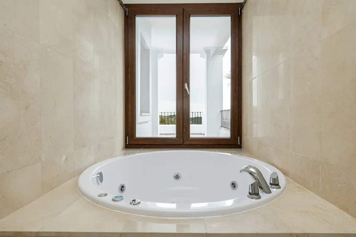 Casa con piscina en venta en Benahavís pueblo, imagen 29