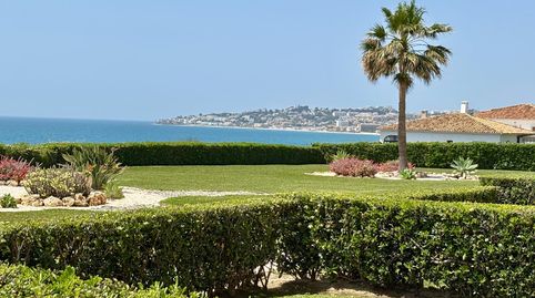 Foto 2 de Apartamento en venta en Calle Nogal-cosmopolis, El Faro de Calaburra - Chaparral, Mijas